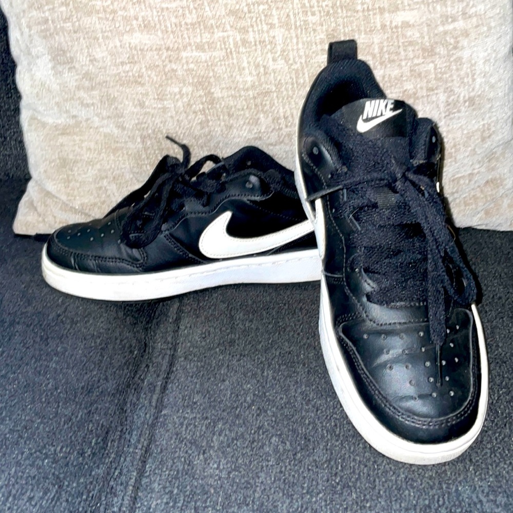 Kids sneakers